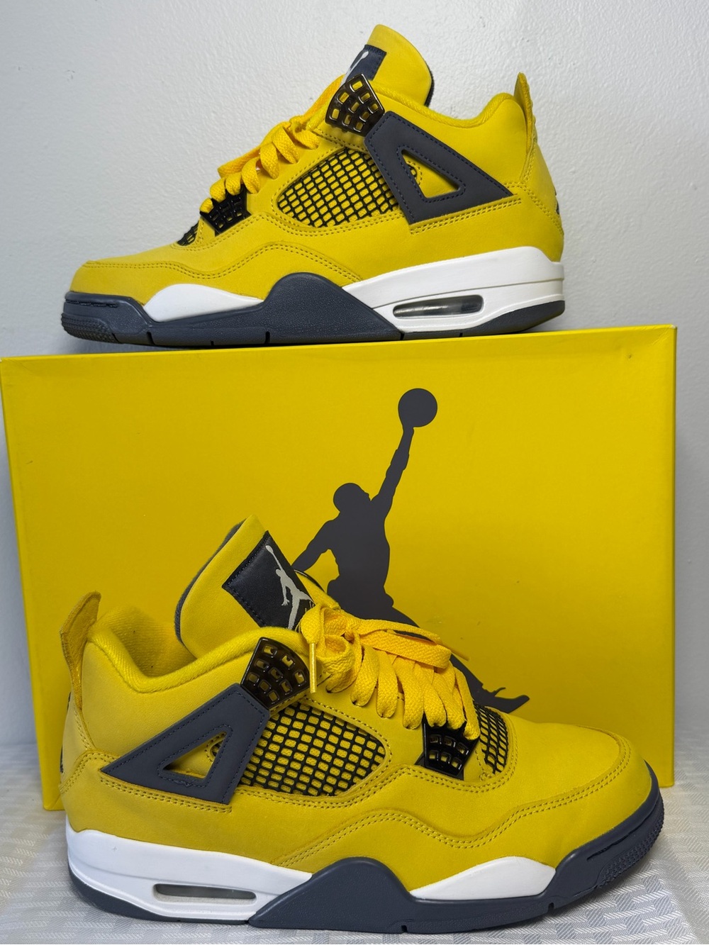 Men’s Nike Air Jordan 4 Retro Lightning 2021 SIZE 8 CT8527 700 AUTHENTIC